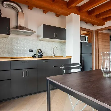 Appartement Amazing Flat With A View And Terrace On Navigli By Easylife